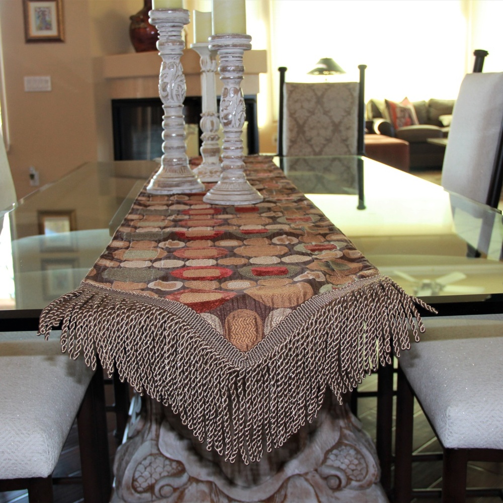 Canaan Geometric Pattern Reversable Table Runner - image 2